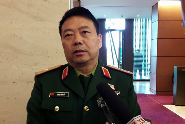 “Tôi liêm khiết, cứ kiểm tra nghiêm túc nhưng không được… vòi!” “Tôi liêm khiết, cứ kiểm tra nghiêm túc nhưng không được… vòi!”